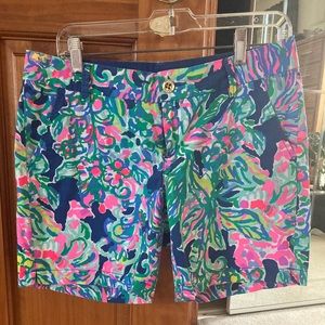 Lillly Pulitzer Jayne shorts Exotic Escapade 4/6 EUC,